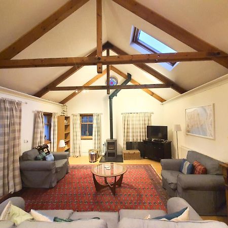 Edinburgh 2-Bedroom Cottage With Parking - Ground Floor 외부 사진