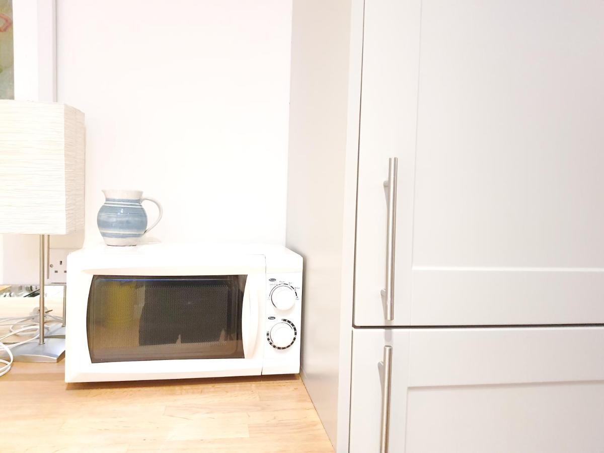 Edinburgh 2-Bedroom Cottage With Parking - Ground Floor 외부 사진